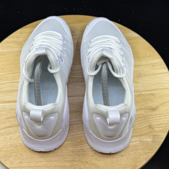 NEW Nike Free Metcon 6 Triple White Platinum Tint FJ7126-101 Women's Size 8 - Picture 9 of 9